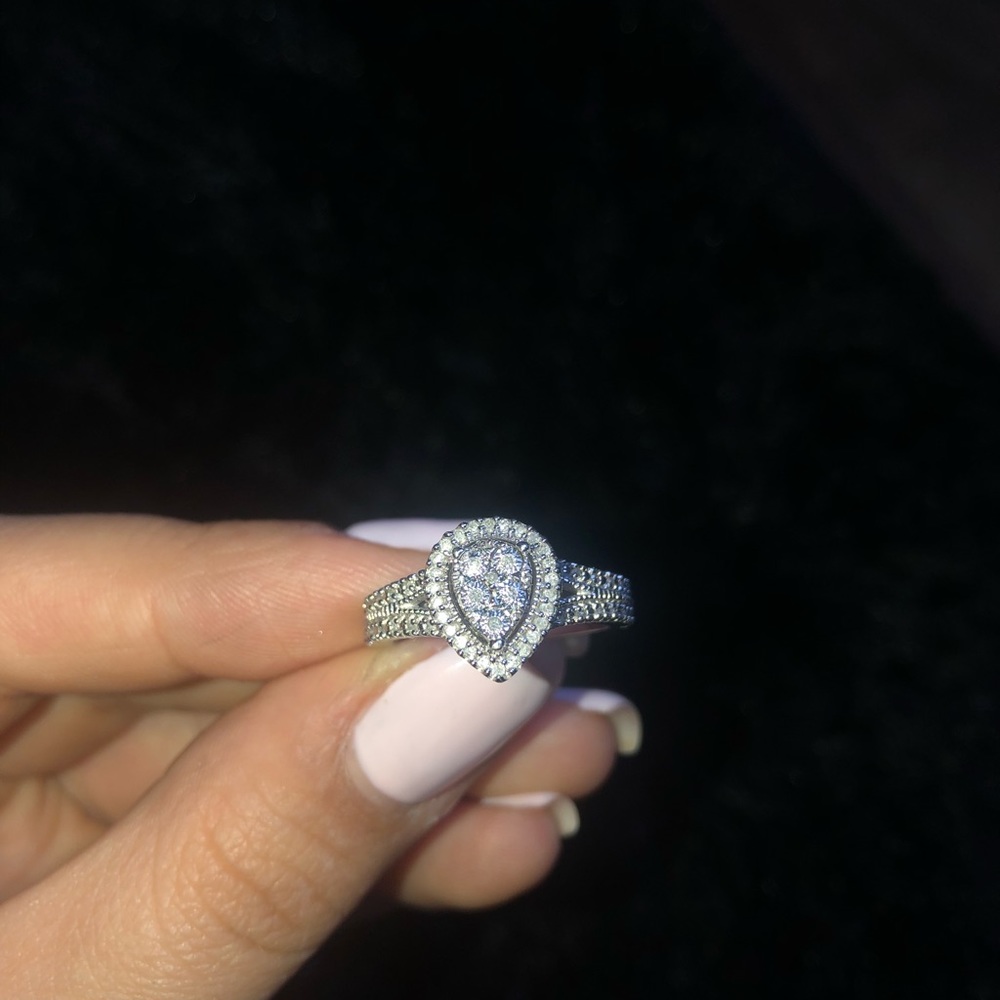 a brand new 925 ZEI engagement ring